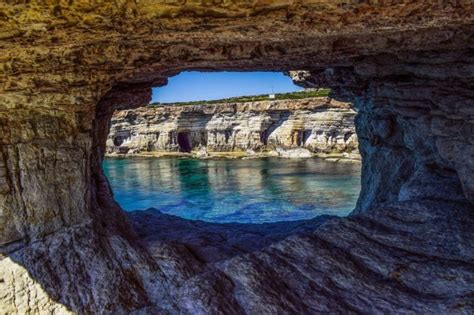 Chypre ou Malte : quelle île choisir pour des vacances au soleil.